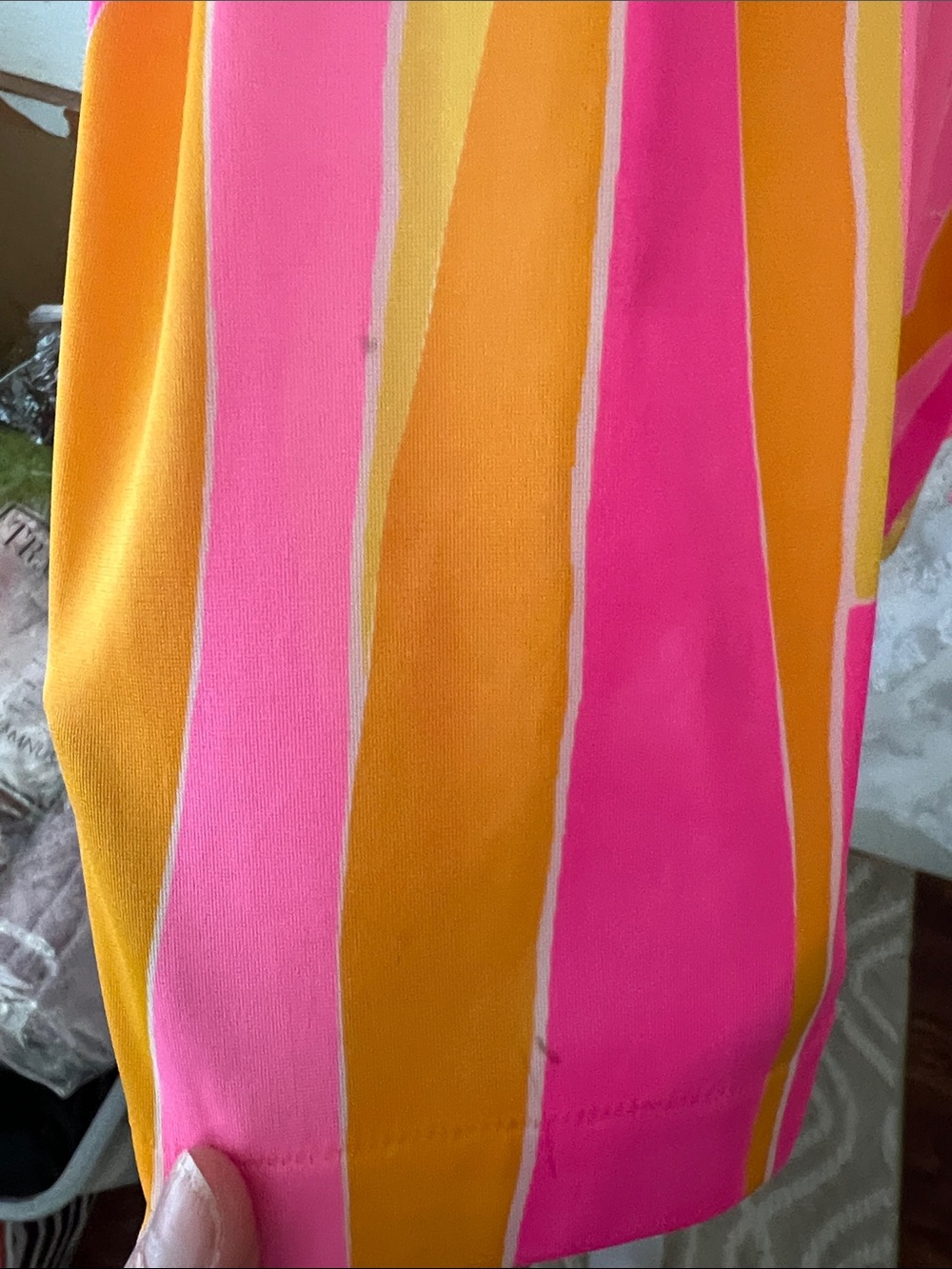 VINTAGE 70s Vera Neumann Formfit Rogers Psychedelic Peignoir Set W Pocket - Picture 6 of 11